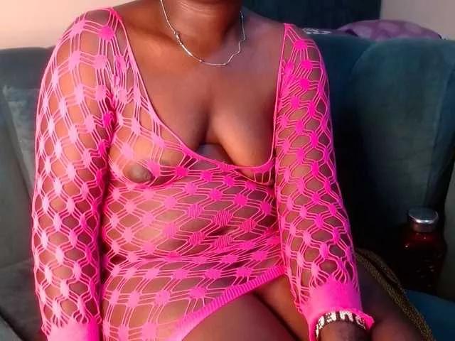 reemwonder on BongaCams 