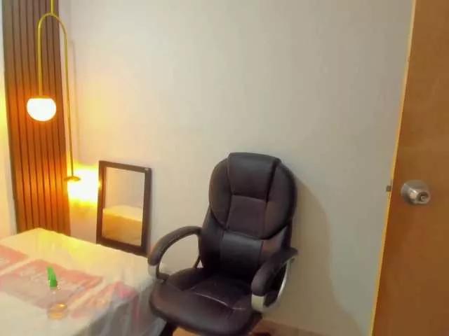 Renata-Saenz on BongaCams 