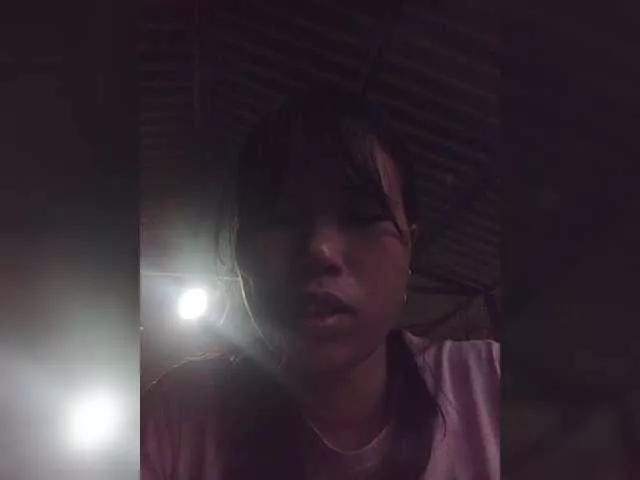 Roiemn on BongaCams 