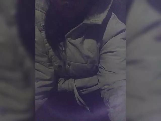 Roiemn on BongaCams 