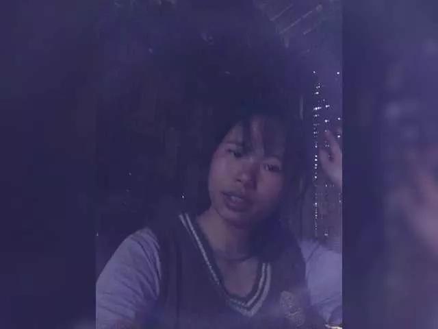 Roiemn on BongaCams 