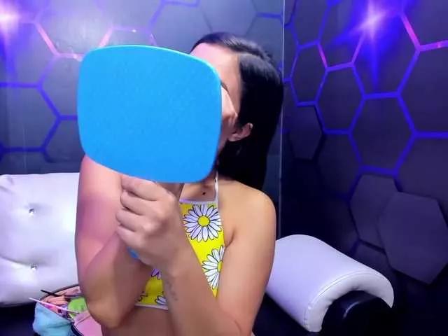 room-kitty on BongaCams 