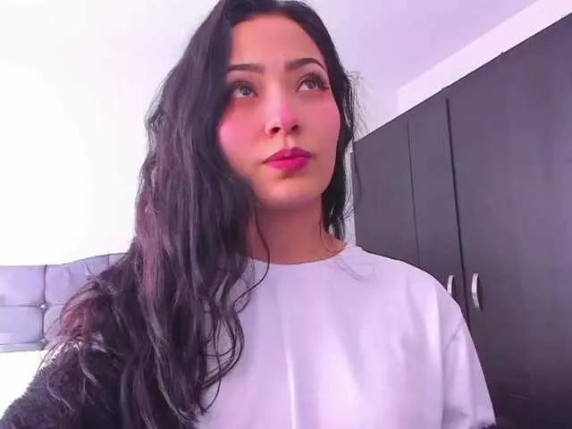 Rosario215a on BongaCams 