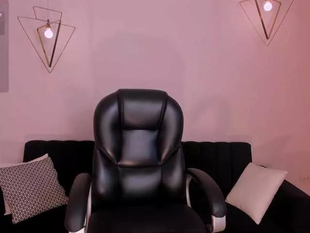 RossieRhoades on BongaCams 