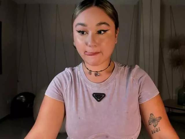 SamanthaConnor on BongaCams 