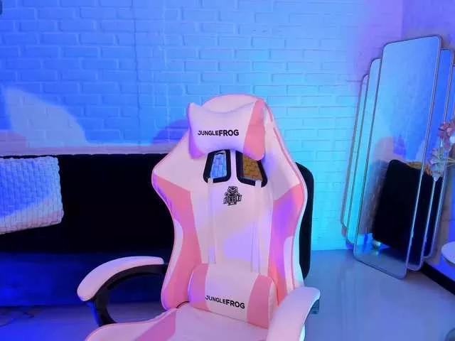SamanthaKlein on BongaCams 