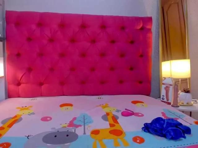 SamanthaSmall on BongaCams 