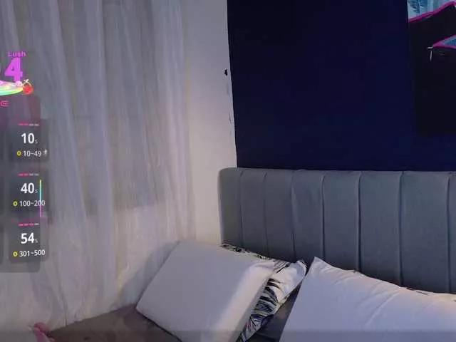 Sarah2Colliins on BongaCams 