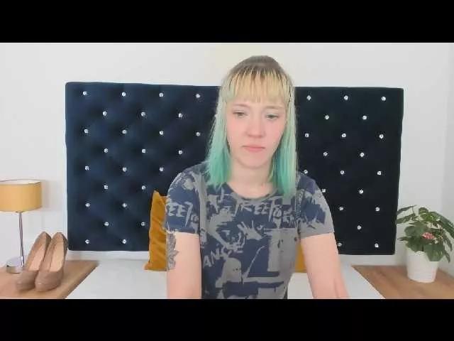 SarahOrgasm on BongaCams 