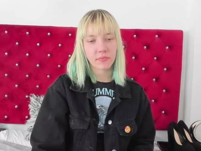 SarahOrgasm on BongaCams 