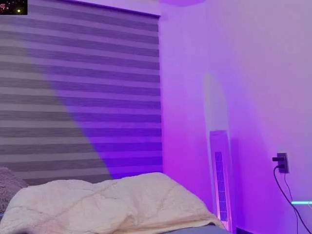 SaraMar on BongaCams 