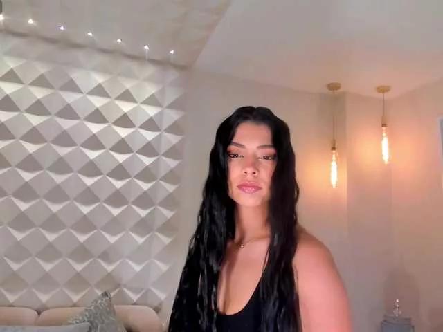 SaraNovac on BongaCams 