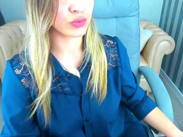 SashaBlooms on BongaCams 