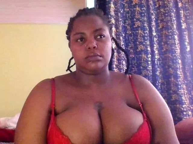 sauccyspoilage on BongaCams 