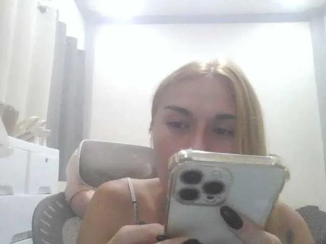 seductiveangel69 on BongaCams