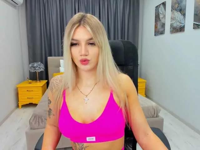 SelenaMoonlight on BongaCams 