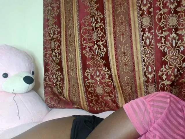 Sexxy-pretty24 on BongaCams 