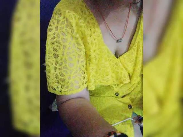 Sexxybhabhi1411 on BongaCams