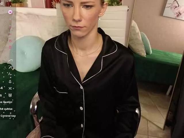 snezhqueen on BongaCams 