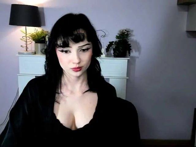 Offline soft-denise on BongaCams