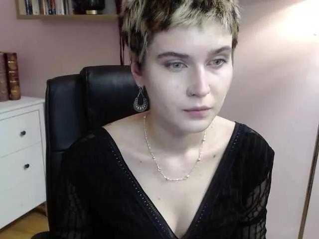 soft-sarah on BongaCams 