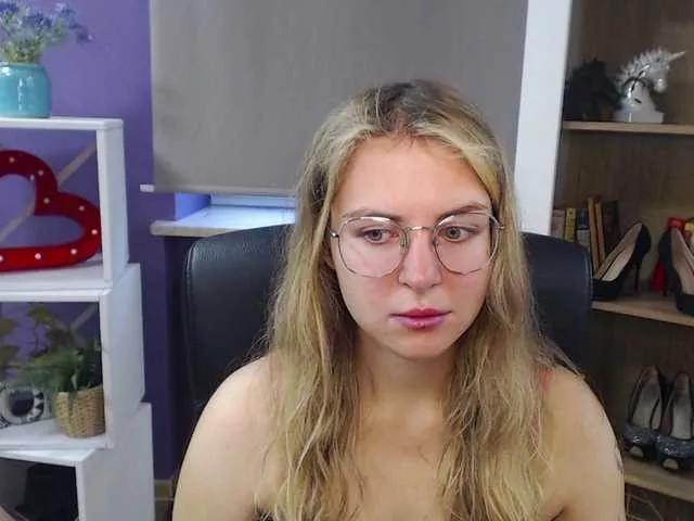 soft-zoey on BongaCams 