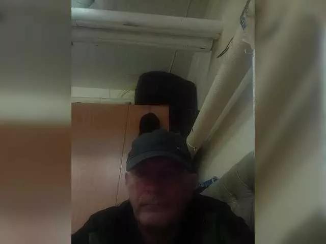 solder-3 on BongaCams 