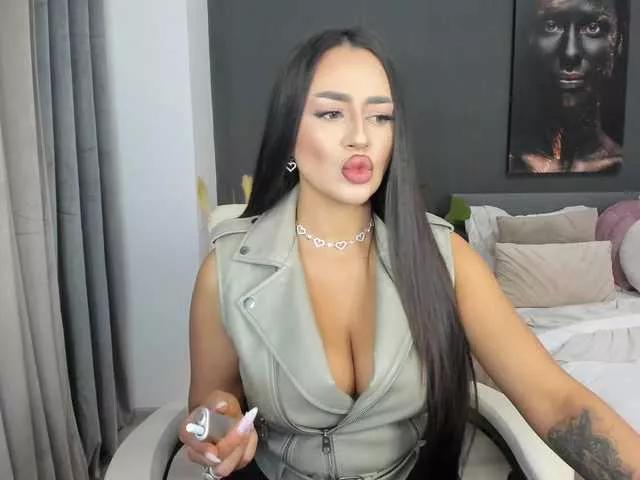 SoniaRey on BongaCams 