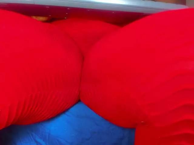 ssusy-ebony on BongaCams 