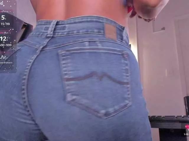 Freechat strong-girl on BongaCams