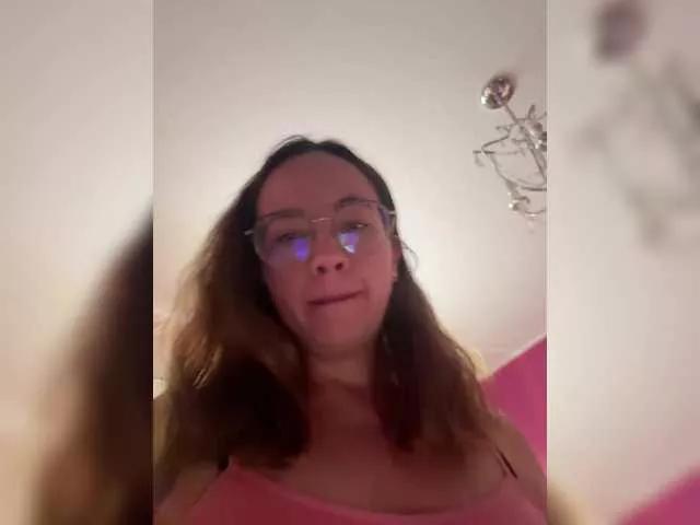 SusyliciouS on BongaCams 