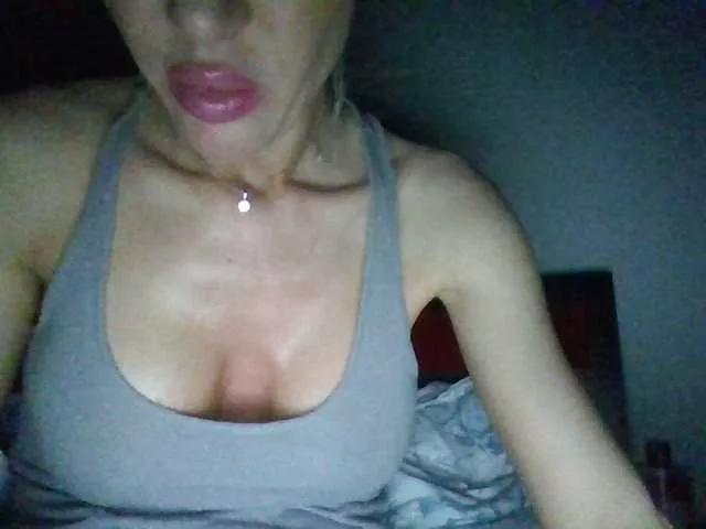 Suuzykiss on BongaCams 