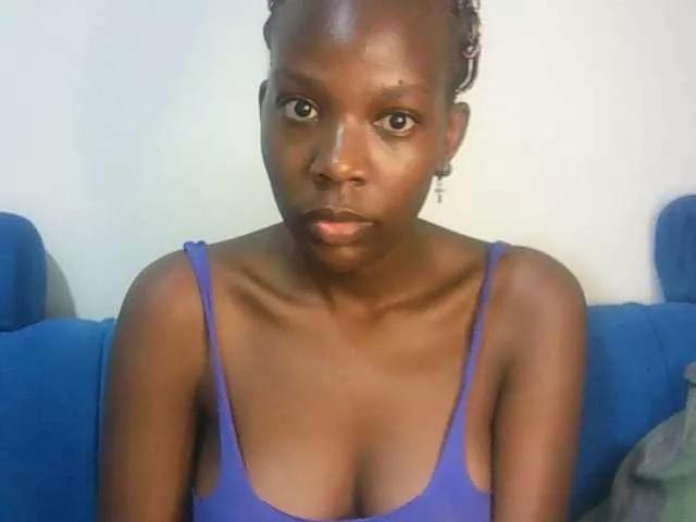 sweetberryy on BongaCams 