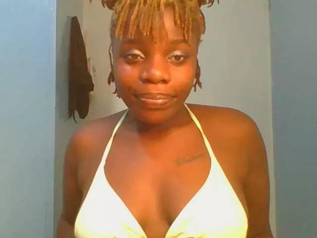 Sweetchelly on BongaCams 