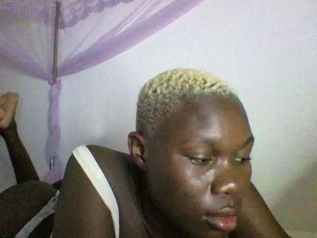 Sweetchocolate on BongaCams 
