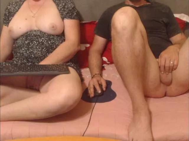 sweetcouplesw on BongaCams 