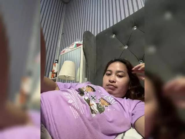 sweetdreamslea on BongaCams 