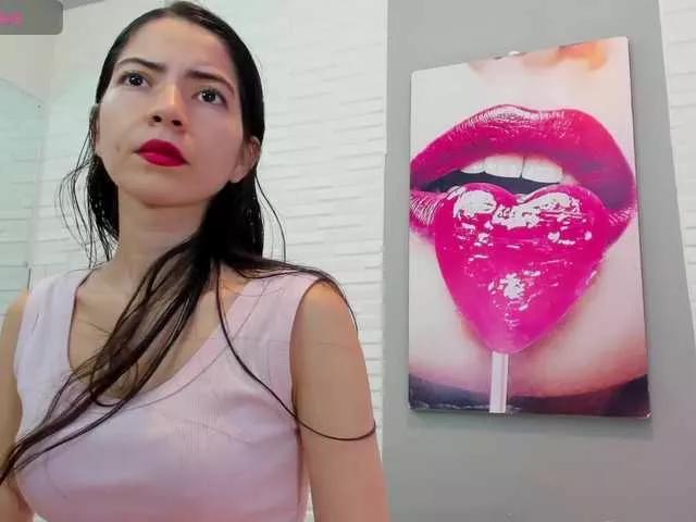 SweetieandJuiicy on BongaCams 