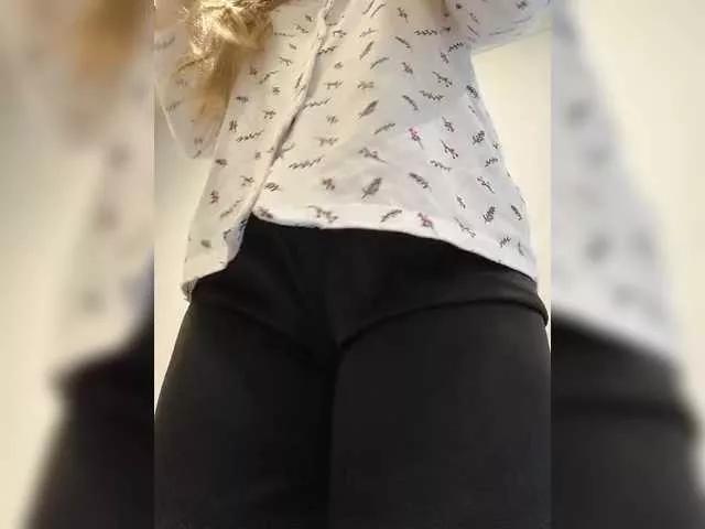 SweetKarinaa on BongaCams 