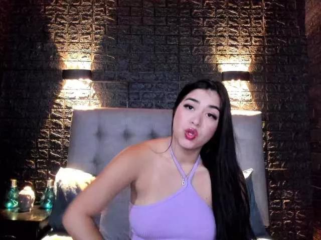 SweetMoniica on BongaCams 