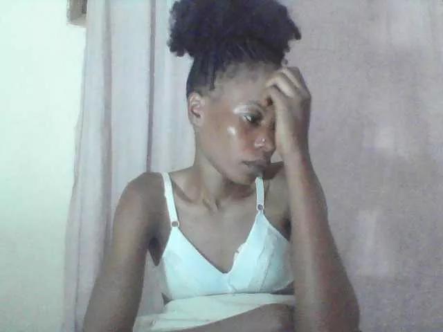 Sweetpetite254 on BongaCams 