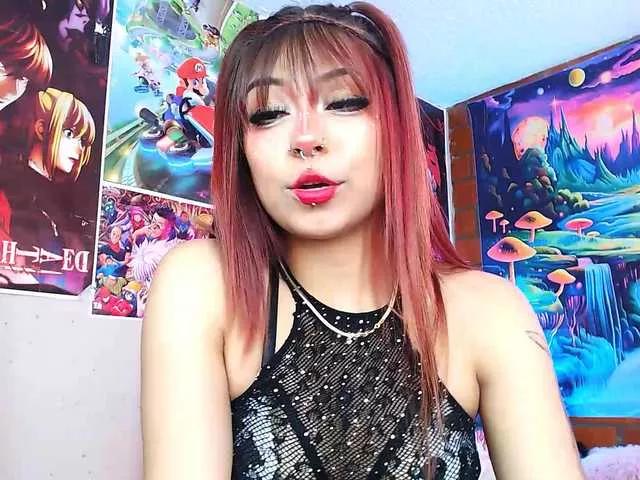 Sweetred11 on BongaCams 