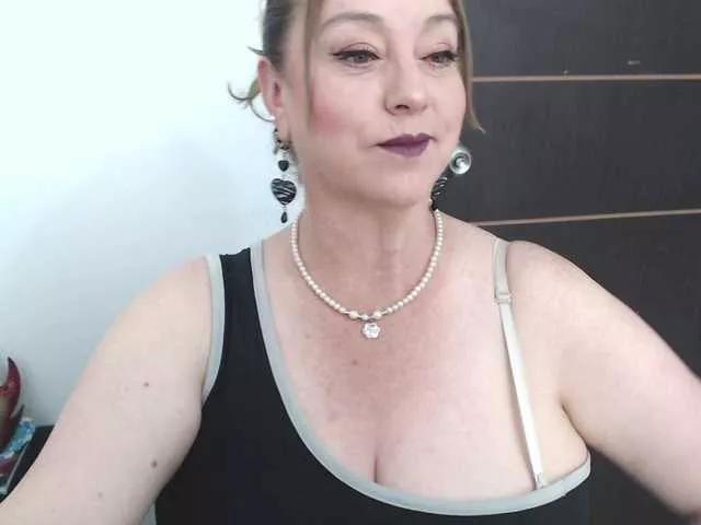 sweetsalo on BongaCams 