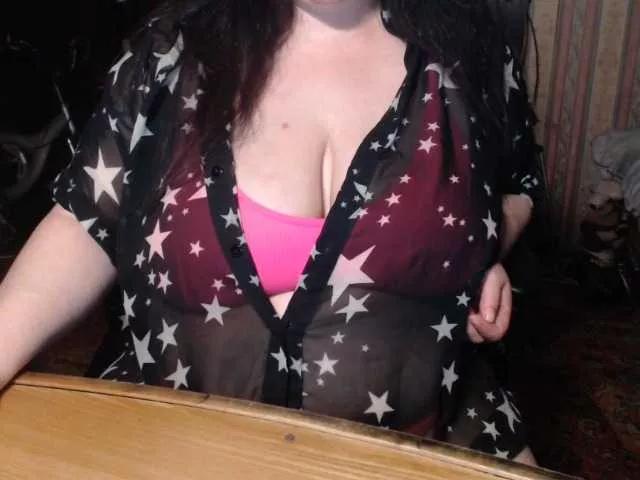 tanyvel34 on BongaCams 