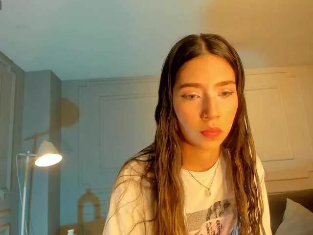 TaraLawrence on BongaCams 