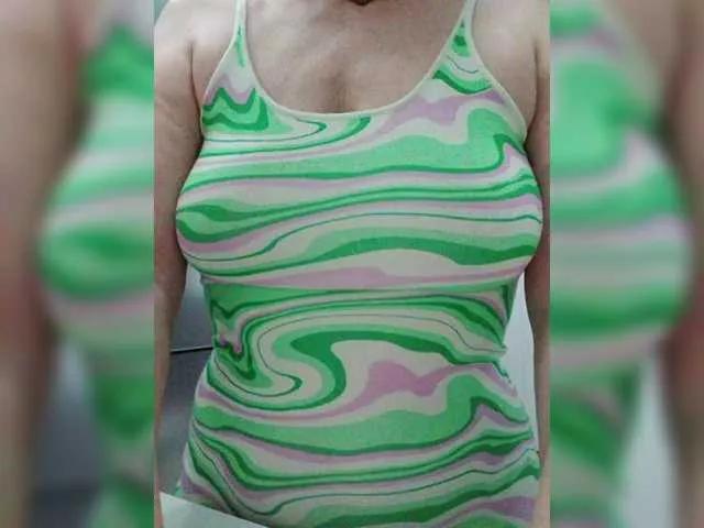 Tata42 on BongaCams 