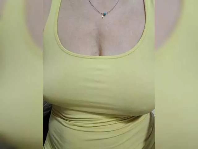 Tata42 on BongaCams 