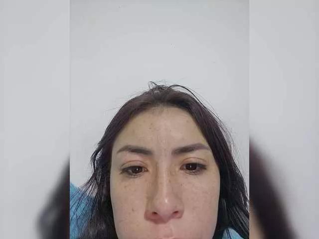 Tatanieves777 on BongaCams 