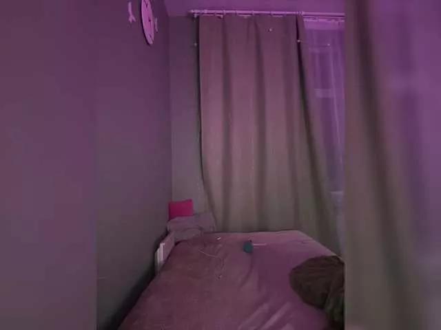 Tati16 on BongaCams 