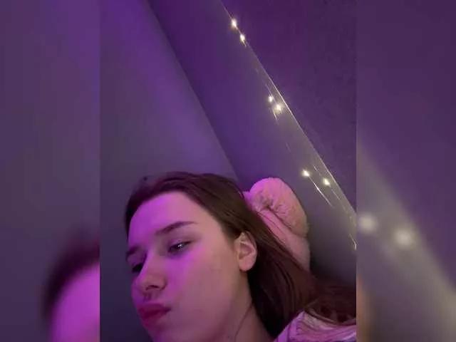 Tati16 on BongaCams 